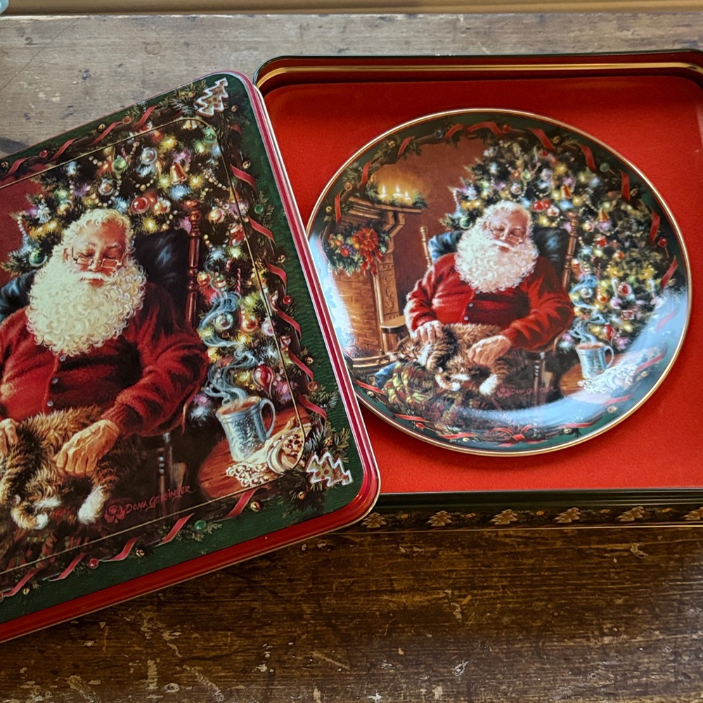 Vintage 2001 Santa’s Sweet Dreams Bradford Collector Plate and Tin
